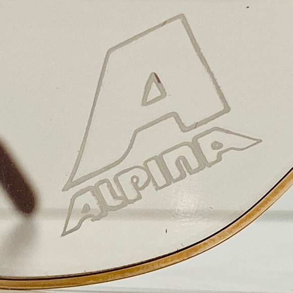 Meet your Posher, Tommy - Picture 14 of 15